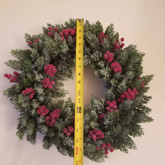 New Frosted Berry Fern Wreath - Picture 2 of 9